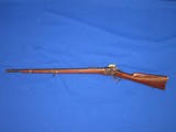 AN EARLY AND DESIRABLE U.S. CIVIL WAR MILITARY ISSUED SHARPS NEW MODEL 1863 RIFLE WITH A PERIOD BRONZE PLAQUE FROM G.A.R. HALL IDENTIFYING IT TO " - 6 of 19