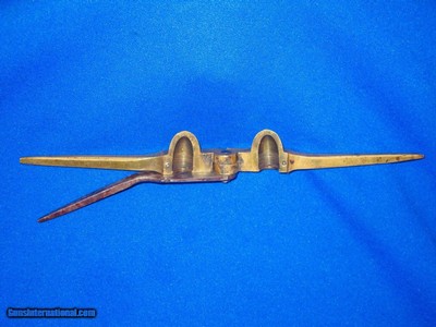 Extremely Early, Rare, & Desirable Pre Civil War Brass & Iron Multi Ring Bullet Mold For A Percussion Sharps Rifle In Fine Condition! - Image 4 of 4