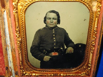 Civil War 1/6 Plate Ambrotype Of An Officer Wearing His Pair Of Colt Army Revolvers