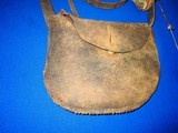 Early 1800's Original Frontier Powder Horn With Its Original Leather Shoulder Bag & Straps   - 2 of 5