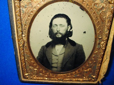 Civil War 1/6 Plate Ruby Ambrotype Identified To Andrew C. ReynoldsN.Y. 189th Infantry