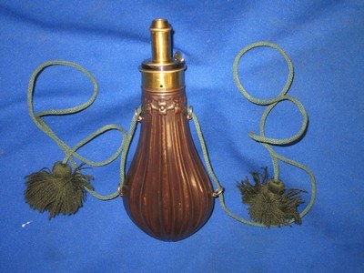 Civil War Fluted Powder Flask for a Large Pistol or Rifle with Its Original Green Cord - Image 2 of 5
