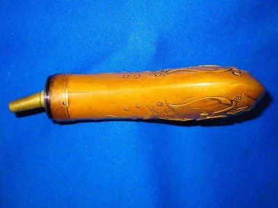 Civil War Powder Flask for a Colt Model 1851 Navy Revolver - Image 4 of 5