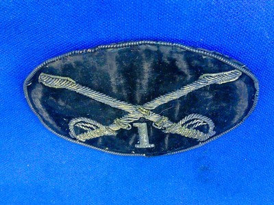 Scarce U.S. Civil War 1st Cavalry Large Oval Hardy Hat Insignia - Image 4 of 5