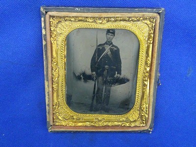 1/6 Tintype of A U.S. Civil War Soldier In Full Uniform & Musket & Bayonet