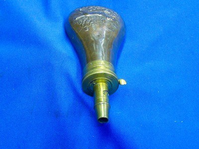 An Early Civil War Period FRITH PATEN Large Hunting Dog Motif Powder Flask - Image 5 of 5