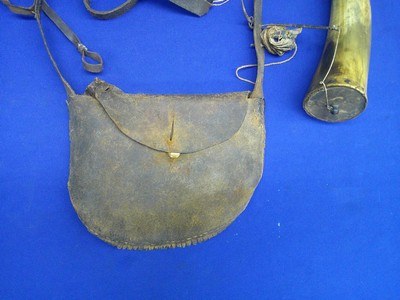 A Very Early & Desirable Early 1800's Leather Powder Bag With Its Shoulder Strap, Rack Of Paper Patches, & Original Powder Horn All Original! - Image 2 of 7