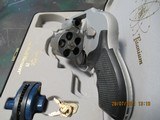 Smith & Wesson Air Lite Ti .44 Magnum Revolver - 5 of 8
