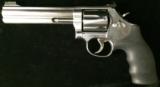 Smith & Wesson 686 Plus - 2 of 2