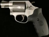 Smith & Wesson Airweight 637-2 - 2 of 3