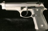 Beretta 92FS Inox - 3 of 4