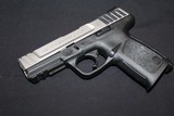 Smith & Wesson SD9 VE 9mm Luger - 1 of 2