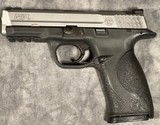 Smith & Wesson M&P40 Stainless - 2 of 5