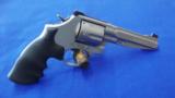 Smith & Wesson Model 686 Plus .357 - 3 of 5