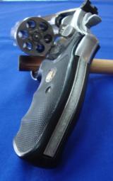 Smith & Wesson Model 686 .357 - 6 of 8