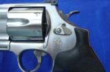 Smith & Wesson Model 629 Classic .44 Mag - 5 of 8