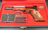 Browing Medalist .22 LR (Comes With Box) - 2 of 11
