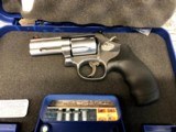 Smith & Wesson 686-6 .357 Stainless Magnum - 1 of 11