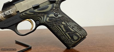 **PRICE REDUCED** Browning Buck Mark .22LR - Image 2 of 11