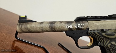 **PRICE REDUCED** Browning Buck Mark .22LR - Image 4 of 11