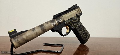 **PRICE REDUCED** Browning Buck Mark .22LR - Image 5 of 11