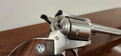 **PRICE REDUCED 2/19/26** Ruger New Model Super Blackhawk .44 Mag 7.5