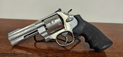 **PRICE REDUCED 8/2/25** Smith & Wesson 610-3 10mm W/ Box 3.875