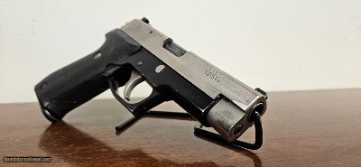 PRICE REDUCED !!!!!2 Tone German Sig Sauer P220 W/ Box + Safariland OWB Holster .45 ACP - Image 7 of 18