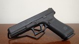 Glock 17 Gen 5 9mm - 1 of 17