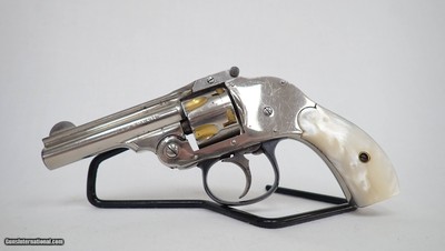 H&R Hammerless Top Break .32 S&W Pearl Grips