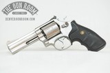 Smith & Wesson 686 No Dash .357 Mag - 1 of 10