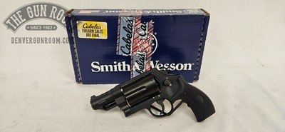 Smith & Wesson Governor .45 Colt / .410 W/ Box