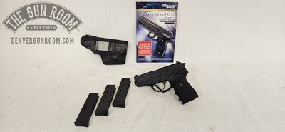 Sig Sauer P239 9mm W/ 4 Mags + Holster