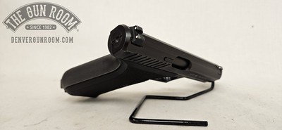 Unfired Original Owner HK P7 9mm Presentation Case + Box ***PRICE DROP*** 5/15/26 - Image 19 of 24