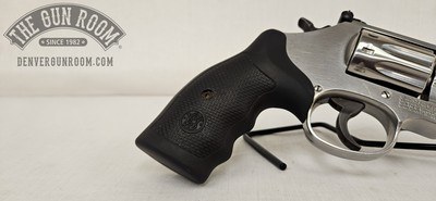 Smith & Wesson 617-6 .22LR - Image 10 of 19