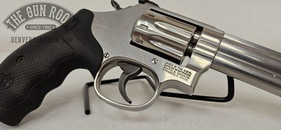 Smith & Wesson 617-6 .22LR - Image 14 of 19