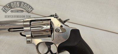 Smith & Wesson 617-6 .22LR - Image 3 of 19