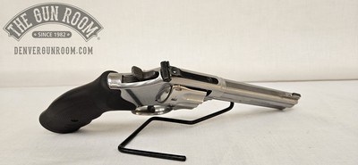 Smith & Wesson 617-6 .22LR - Image 18 of 19
