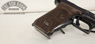 Heckler & Koch P7M13 9mm W/ 6 Mags + Holster + Griffe Grips - Image 9 of 20