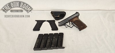Heckler & Koch P7M13 9mm W/ 6 Mags + Holster + Griffe Grips - Image 1 of 20