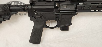 Springfield Armory Saint Victor Carbine 9mm - Image 4 of 13