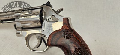 Smith & Wesson 686-6 .357 Mag 7 Shot W/ Box - Image 4 of 20