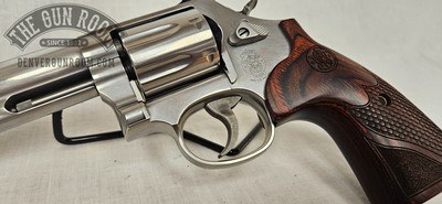 Smith & Wesson 686-6 .357 Mag 7 Shot W/ Box - Image 6 of 20