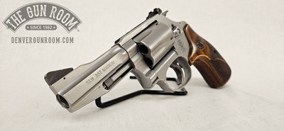 Smith & Wesson 60-15 Pro Series .357 Mag - Image 7 of 17