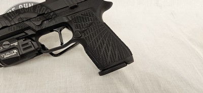 Sig Sauer P320 9mm W/ Streamlight + RDS - Image 2 of 13