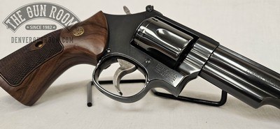 Smith & Wesson 19-10 Classic Series No Lock .357 Mag - Image 12 of 16