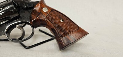 Smith & Wesson 29-2 .44 Mag W/ Display Box - Image 3 of 19