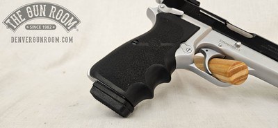 Browning Hi Power 9mm 2 Tone Practical - Image 9 of 17