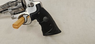 Smith & Wesson 629-3 Classic .44 Mag - Image 2 of 19