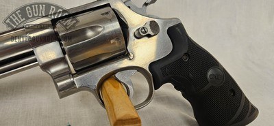 Smith & Wesson 629-3 Classic .44 Mag - Image 4 of 19
